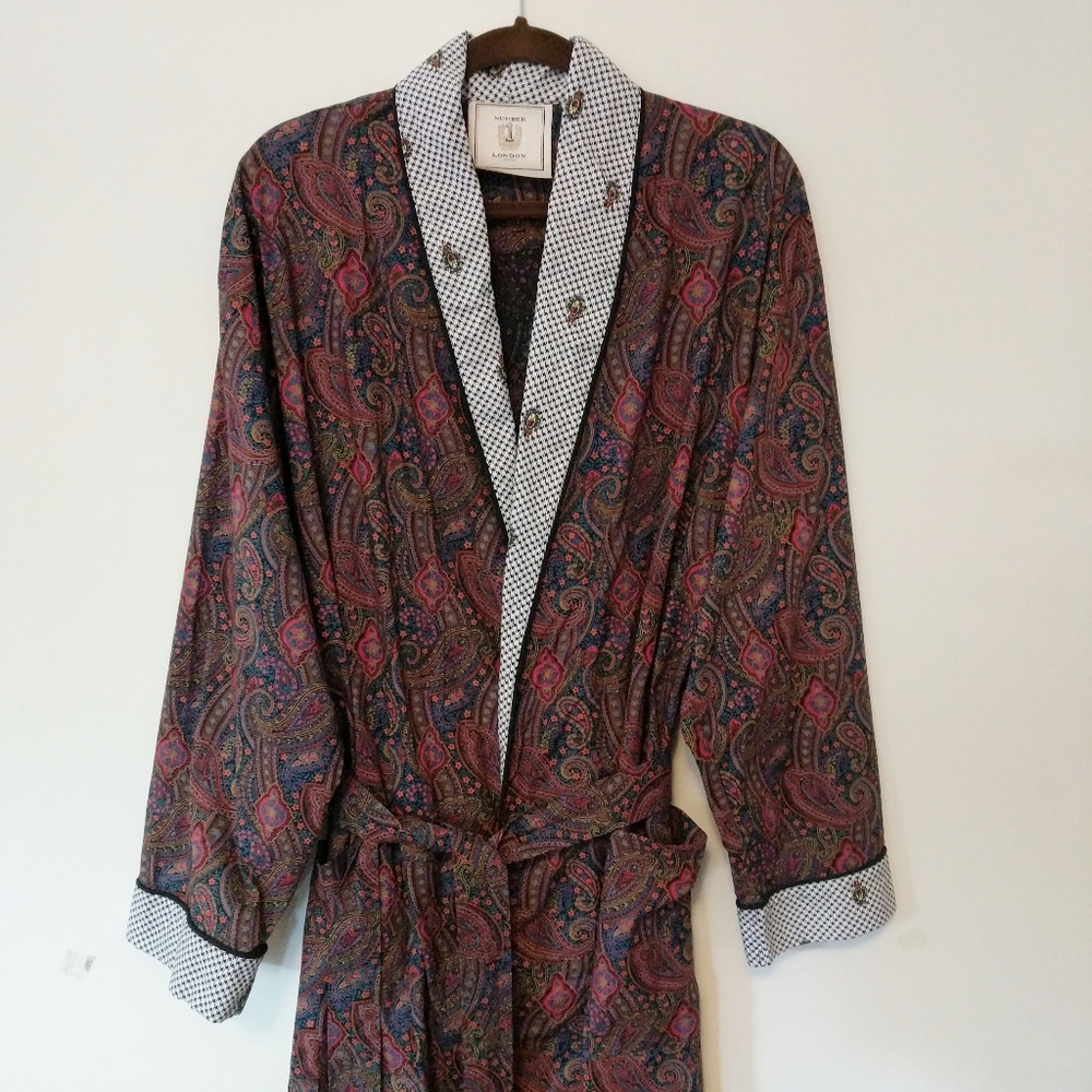 *Price Drop!* Number 1 London Cotton Robe